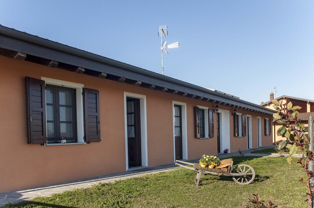 Agriturismo Cascina Aguzza Оледжо Экстерьер фото