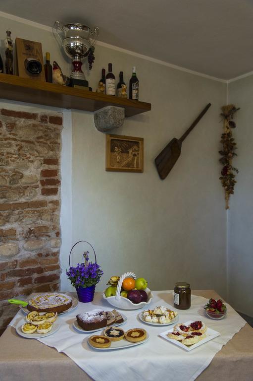 Agriturismo Cascina Aguzza Оледжо Экстерьер фото