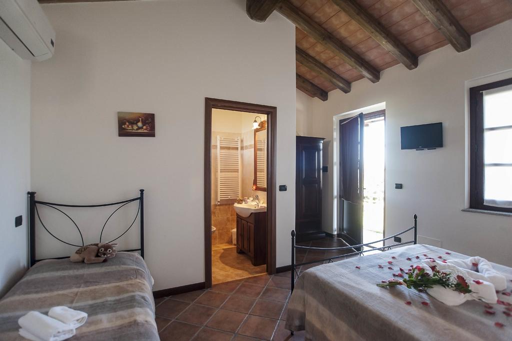 Agriturismo Cascina Aguzza Оледжо Экстерьер фото
