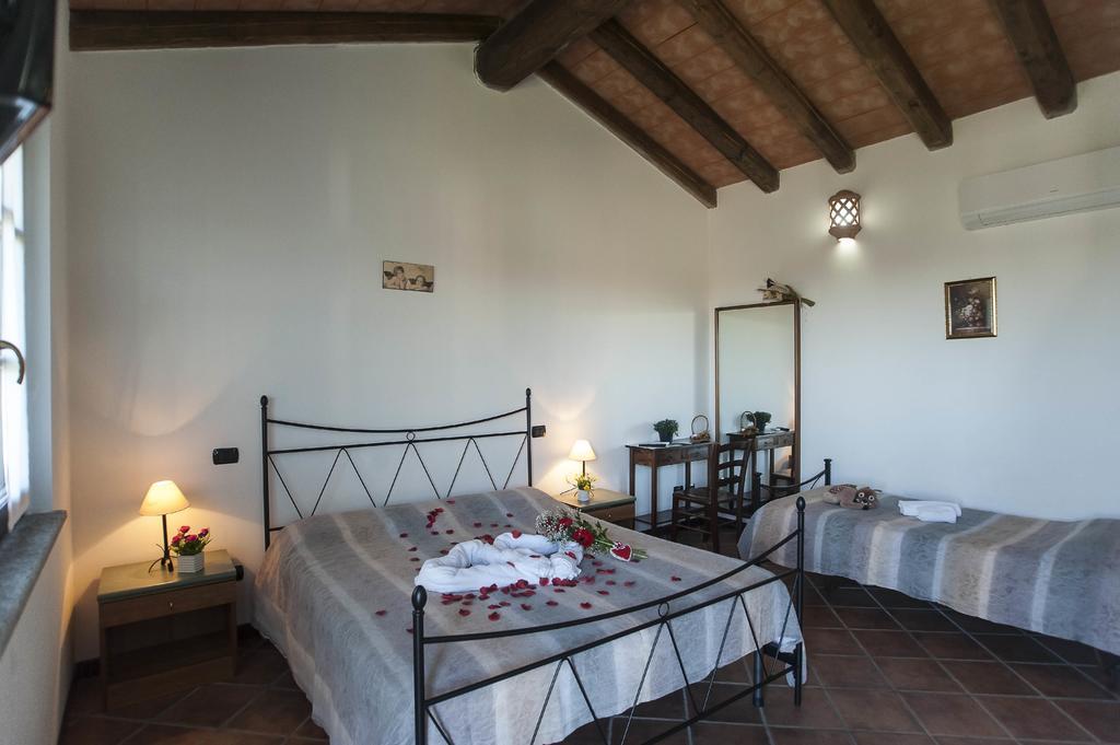 Agriturismo Cascina Aguzza Оледжо Экстерьер фото