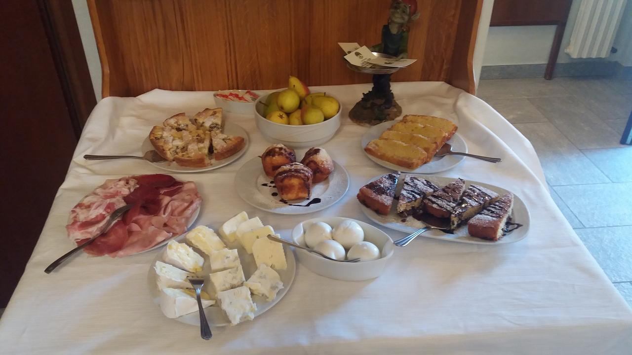 Agriturismo Cascina Aguzza Оледжо Экстерьер фото